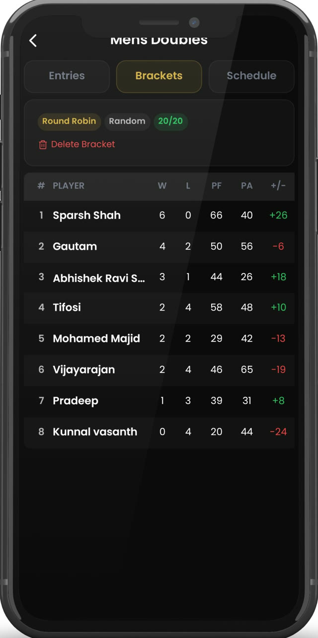 Clutch Organiser app round robin bracket with live standings
